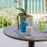 Karla - Two-bedroom With Sea View *