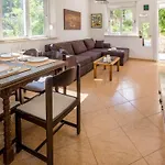 Karla - Two-bedroom With Sea View Apartment