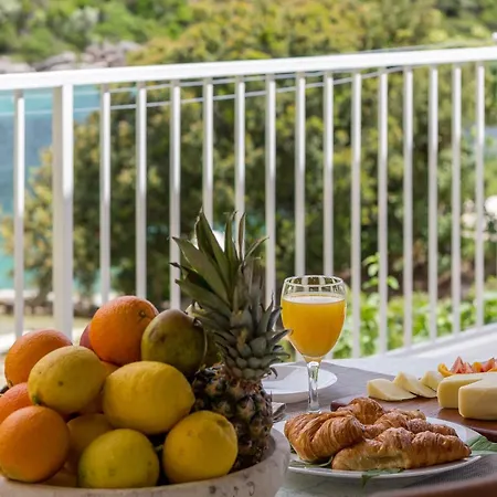 Lejlighed Karla - Two-bedroom With Sea View *