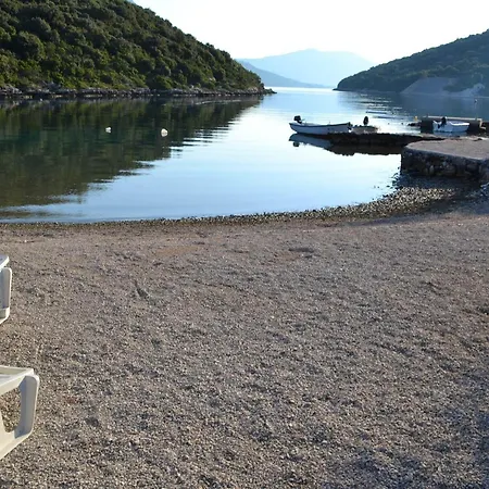 Karla - Two-bedroom With Sea View