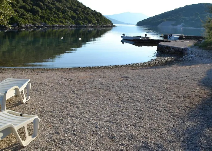 Karla - Two-bedroom With Sea View